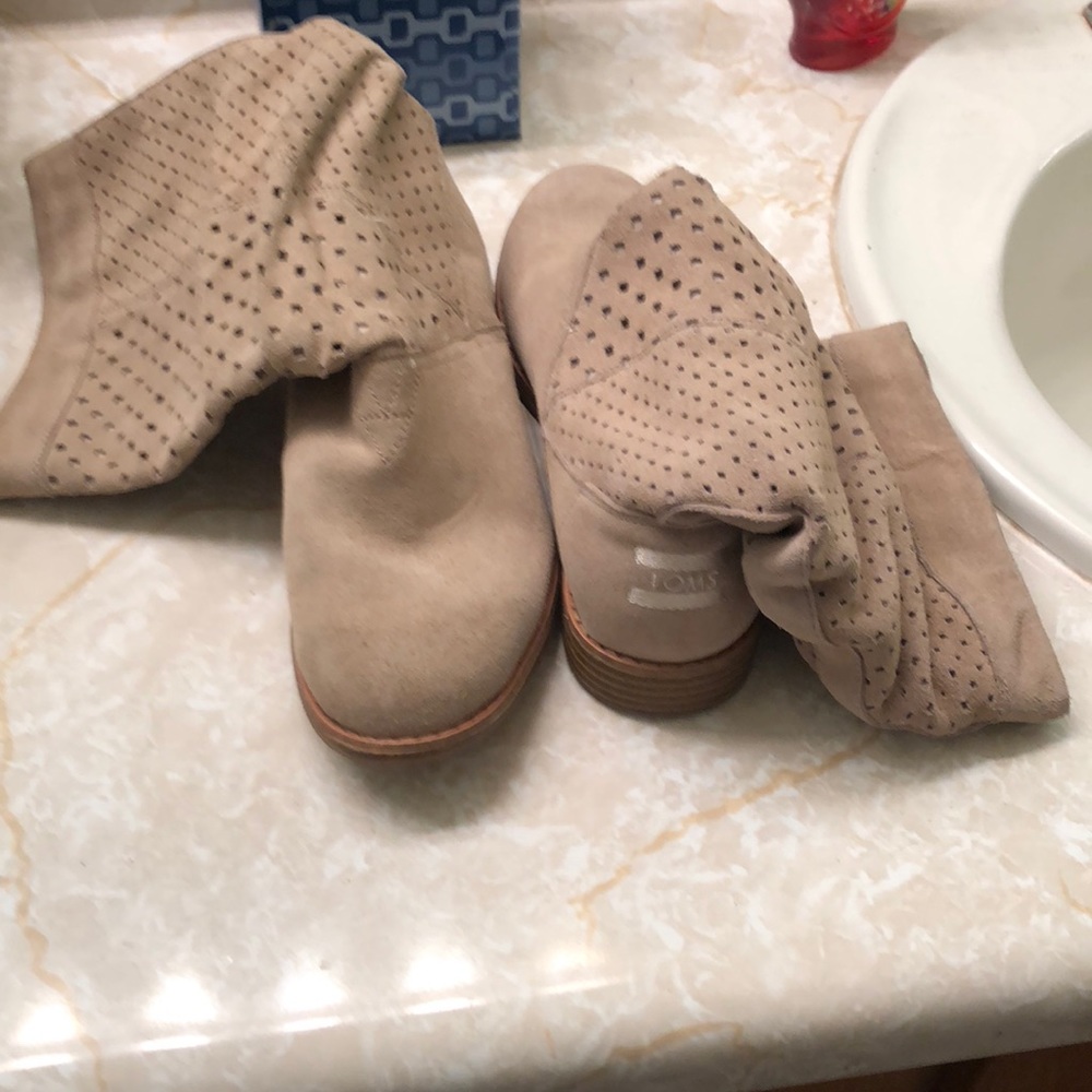 New without tags Toms slouchy boots